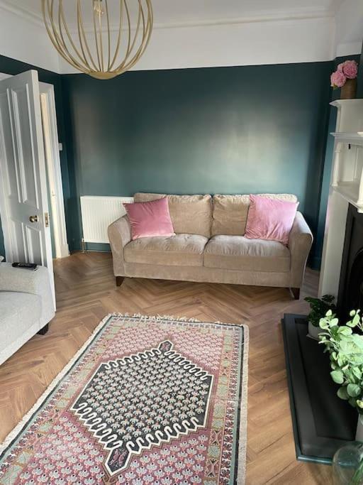גולספי Frasers Apartment מראה חיצוני תמונה