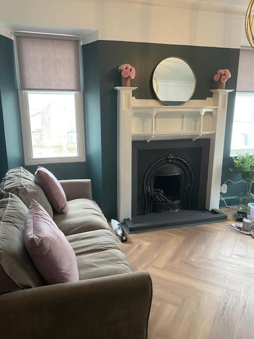 גולספי Frasers Apartment מראה חיצוני תמונה